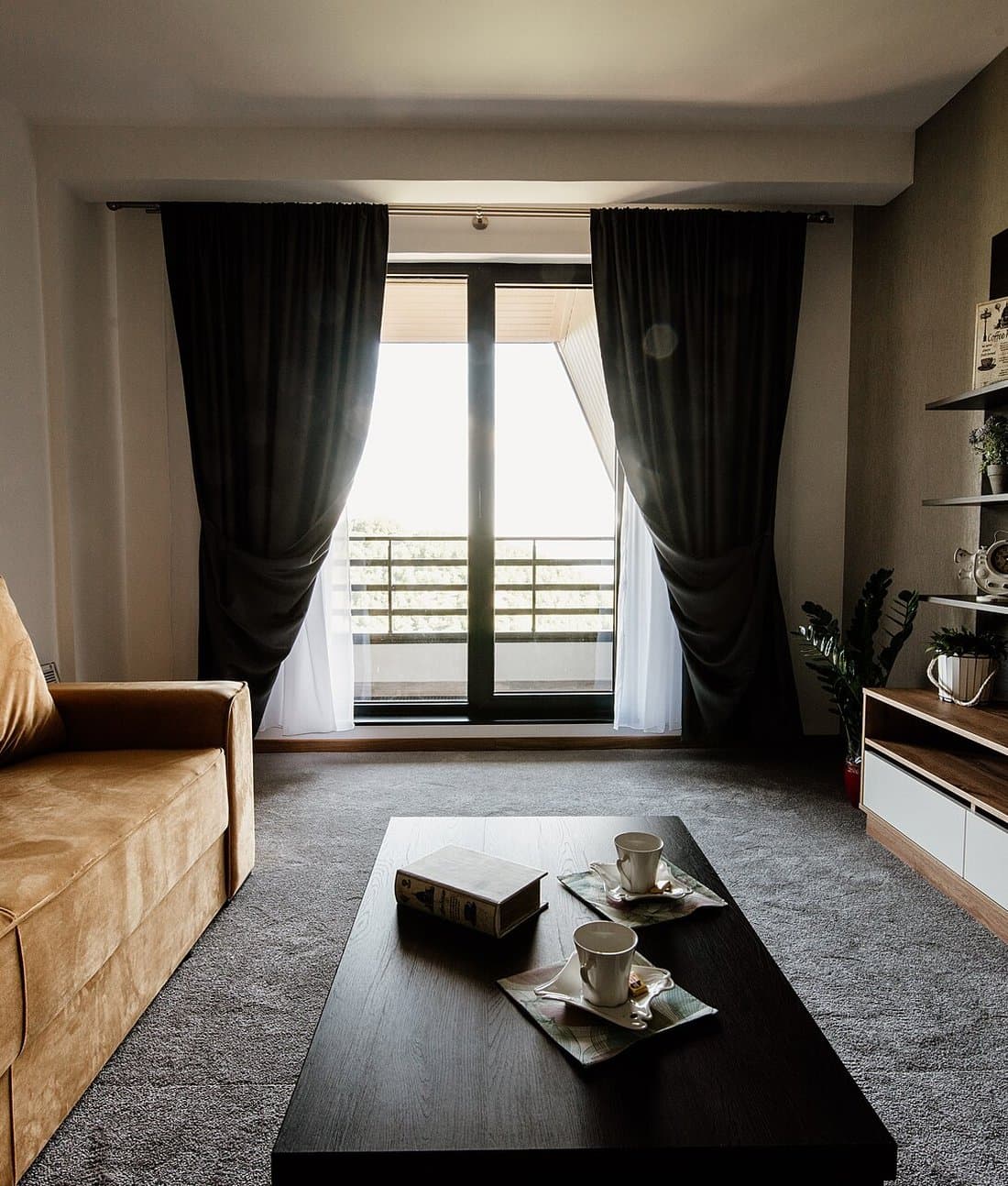 Antalya'da yenilenmiş modern salon